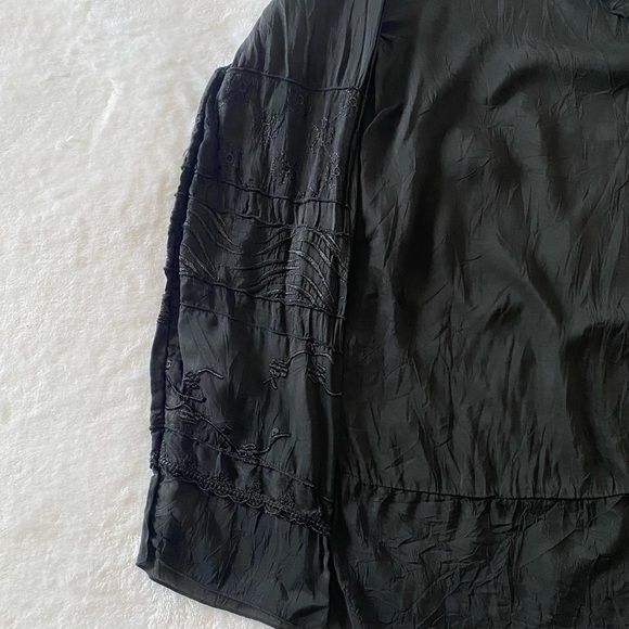 J. Jill Ruffle Black Top Size Medium - Picture 3 of 8